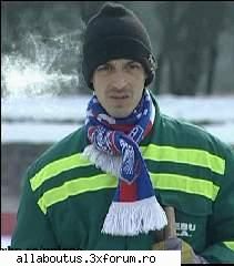 fotbal ..si iar fotbal stiaua ...asta spune tot nu va mai luatzi d el...k e shi el mic :p